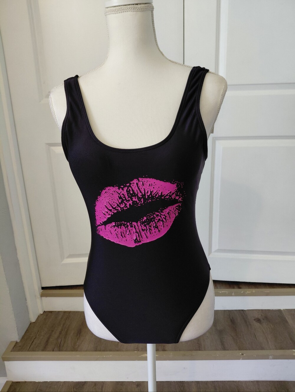 MIAIULIA One Piece Swimsuit Black With Red Lip Grapic Sz: Small New With Tags